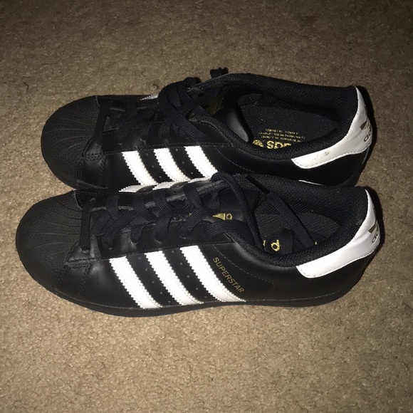 adidas Shoes - Adidas SuperStar